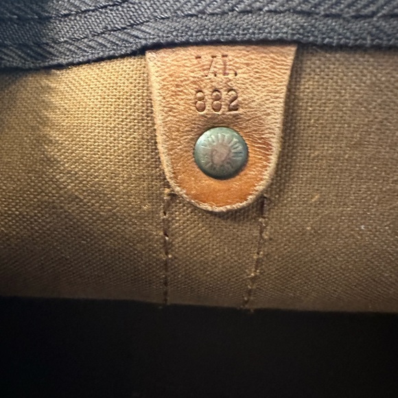 LOUIS VUITTON Monogram Keepall 45 - Picture 9 of 14